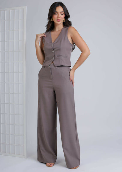 Conjunto de Chaleco y Pantalones a Medida para Mujer - Moda Elegante